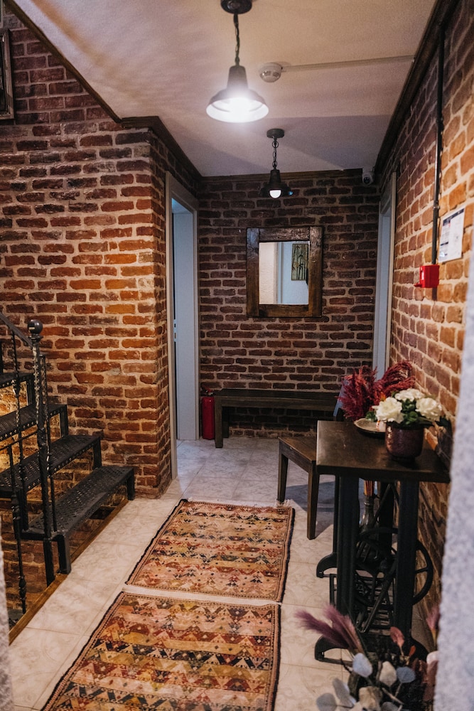ALAZ URLA ROOMS