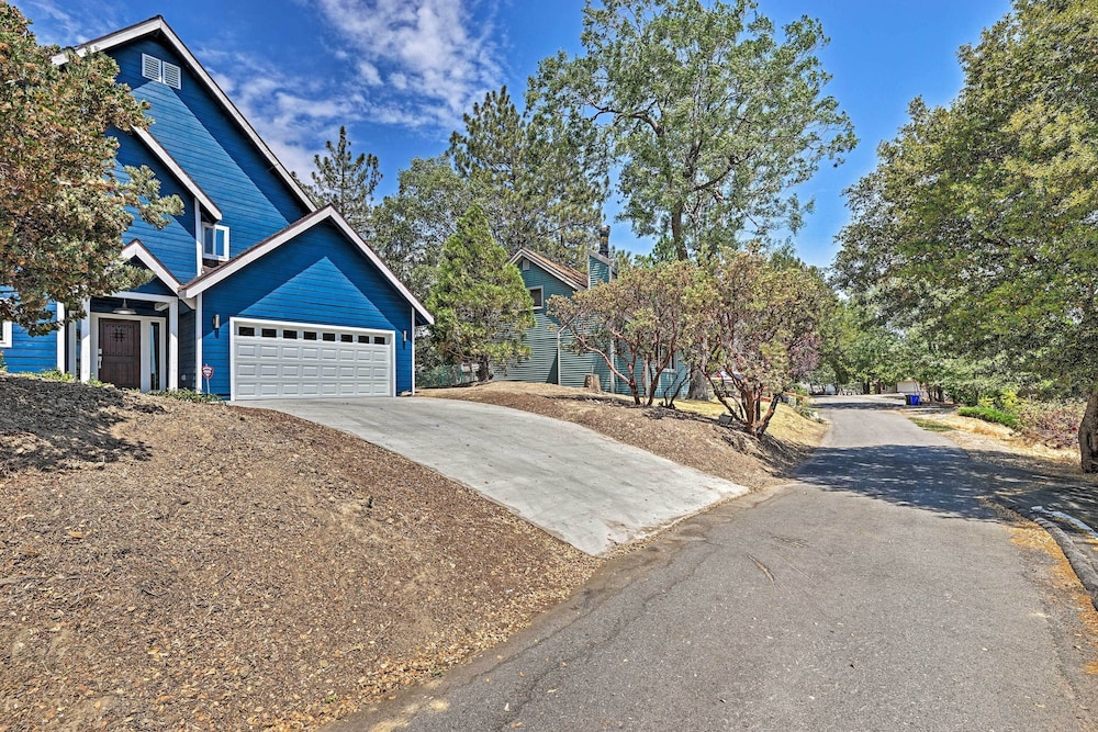 Luxe Lake Arrowhead Farmhouse w/ Deck + Patio view 4