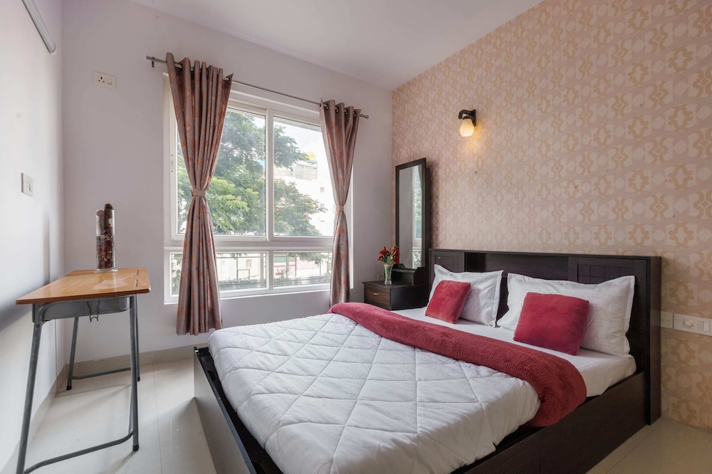 Luxury 4BHK in E-City with 40 Amenities