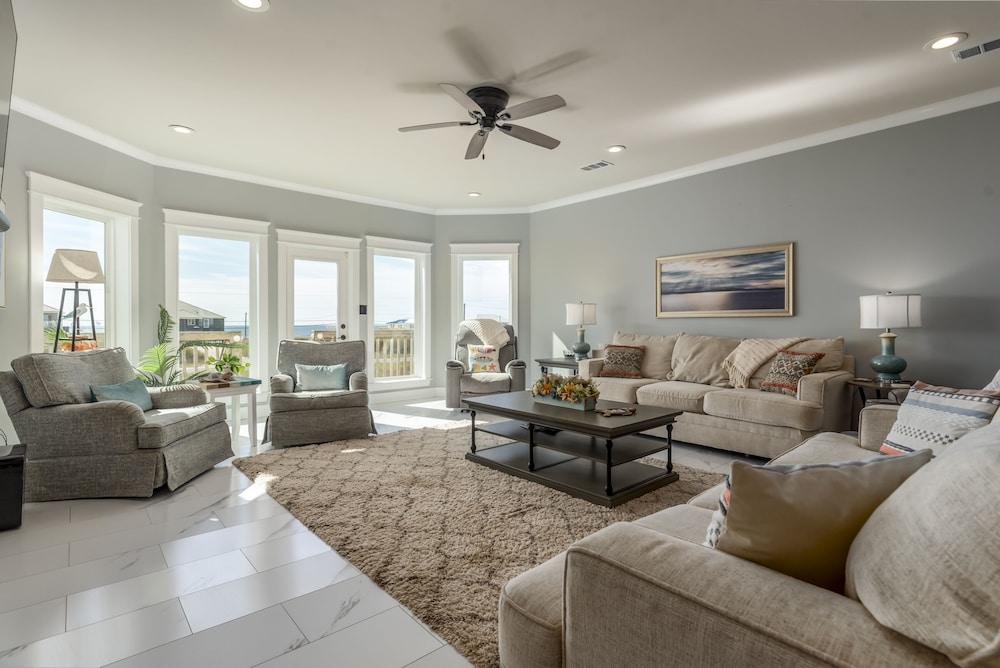 Bay Breeze - 2420 Bienville 4 Bedroom Home