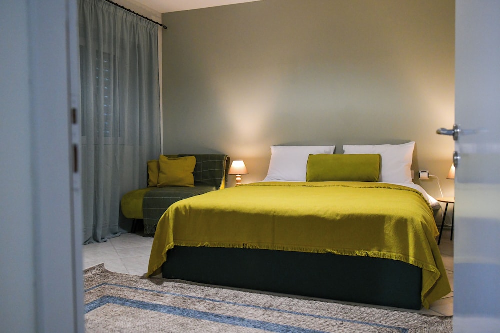 Vayas Residences Legacy