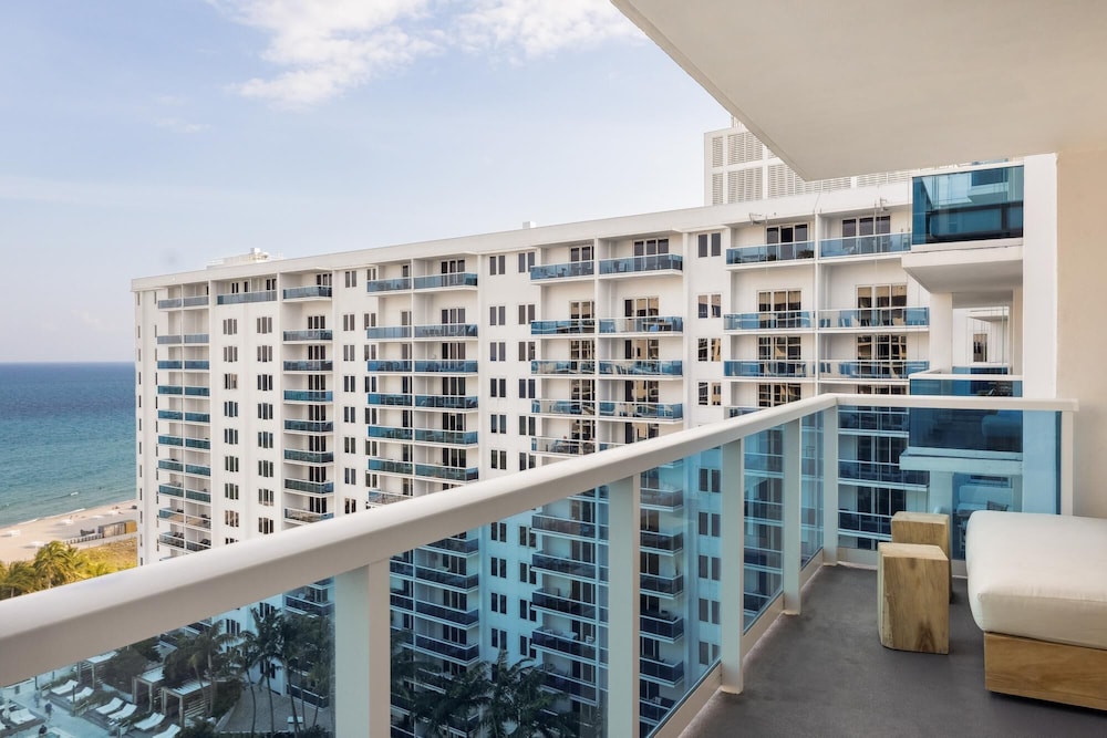 Turquoise Waters 3 3 Ocean Front Condo 1540 view 4