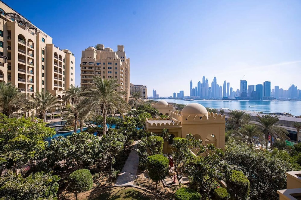 Fairmont North Residence Full Sea View 2br 166 Sqm