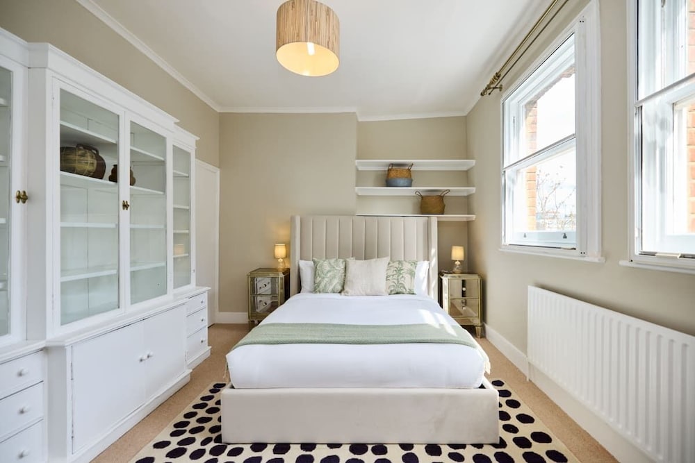 The Earl's Court Hideout - Lovely 4bdr House With Garden