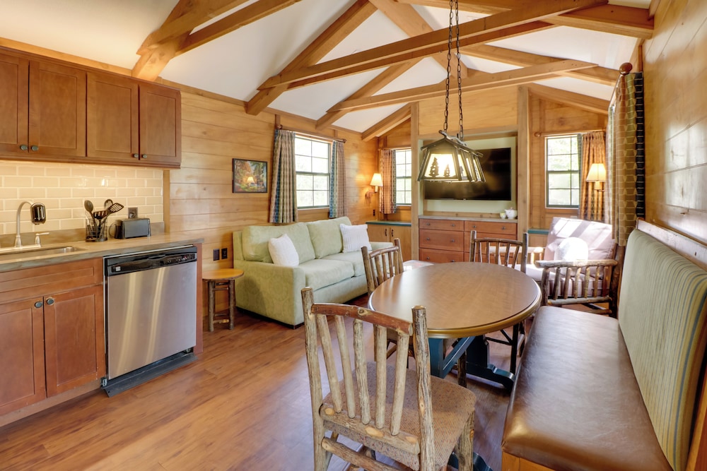 Fire Pit + Lake Access: Cabin Retreat in Heflin