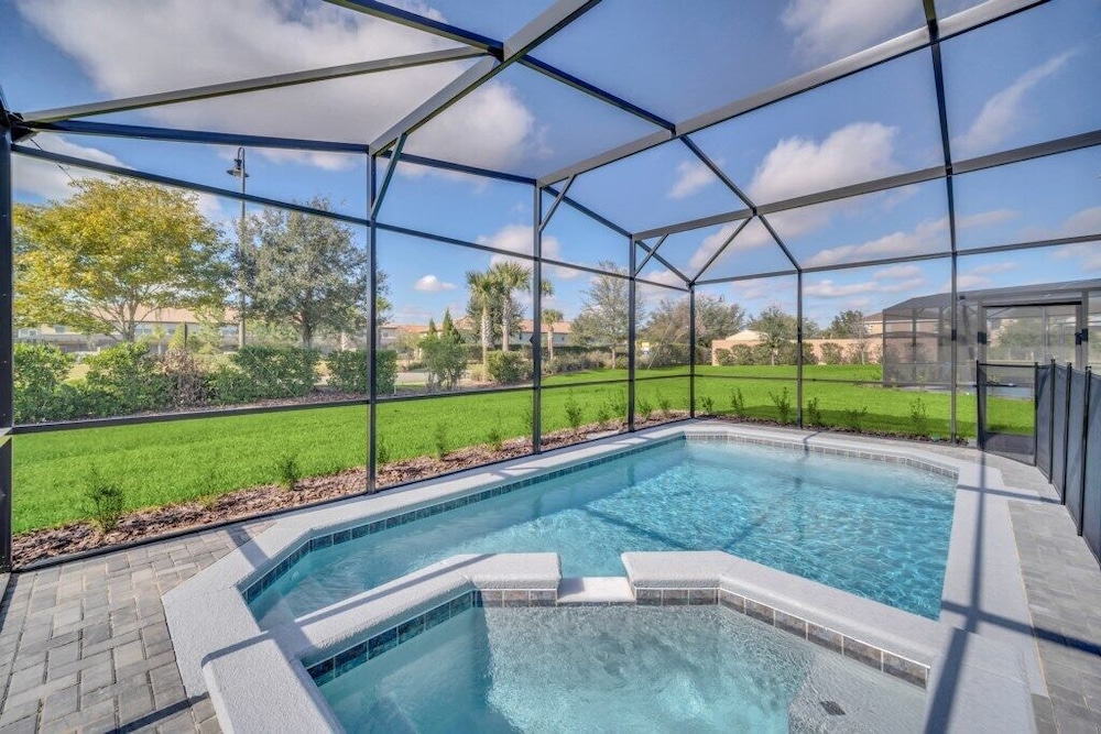 Floridian Cabana by All Vacation Dreams - Image 3