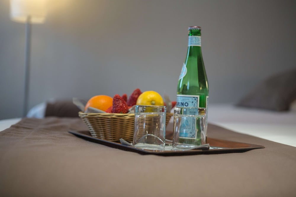 Photo 242