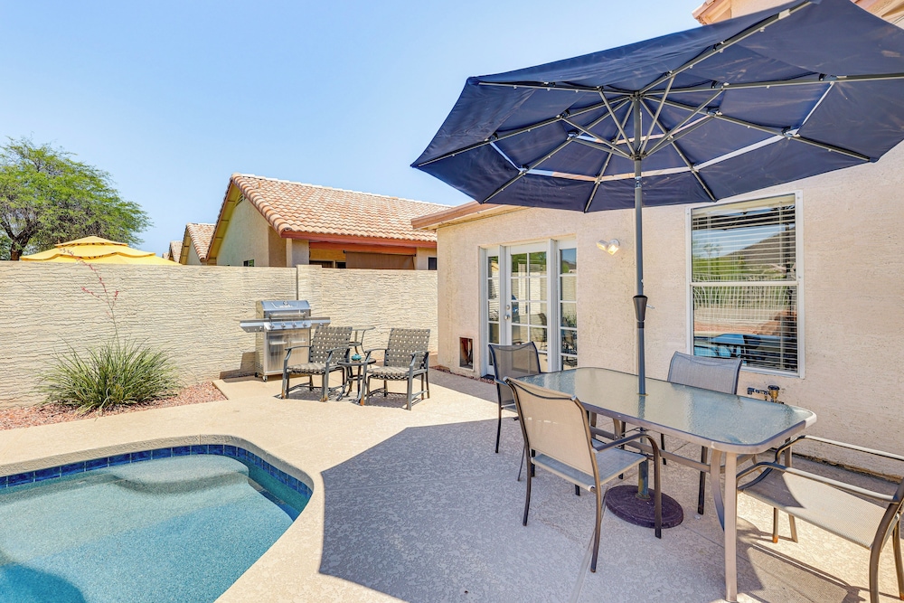 Swim w/ a View: Scenic Desert Retreat in Glendale