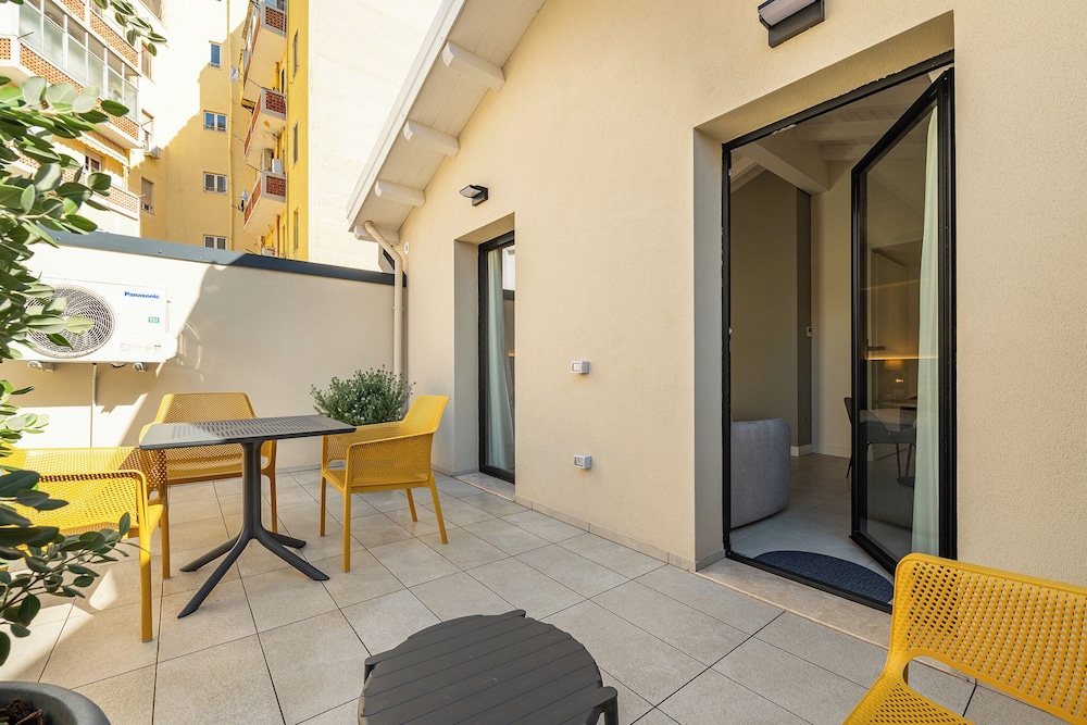 KARALIN SONNINO SUITES