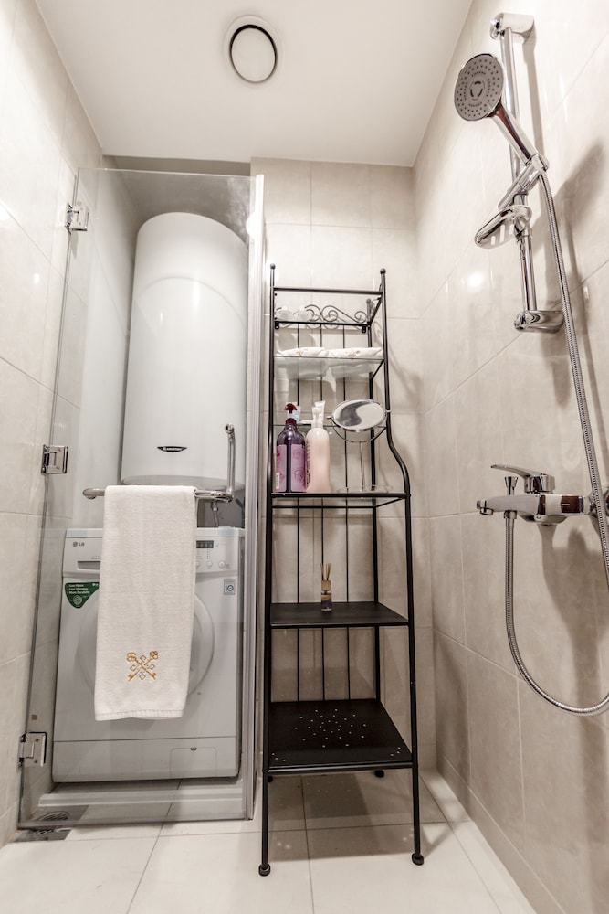 Bravo Way Burj Residences Tower 9