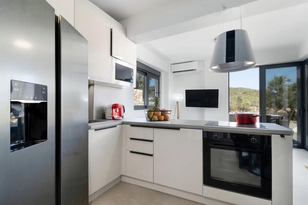 Villa Andria With 5 Bedrooms and 5 Bathrooms