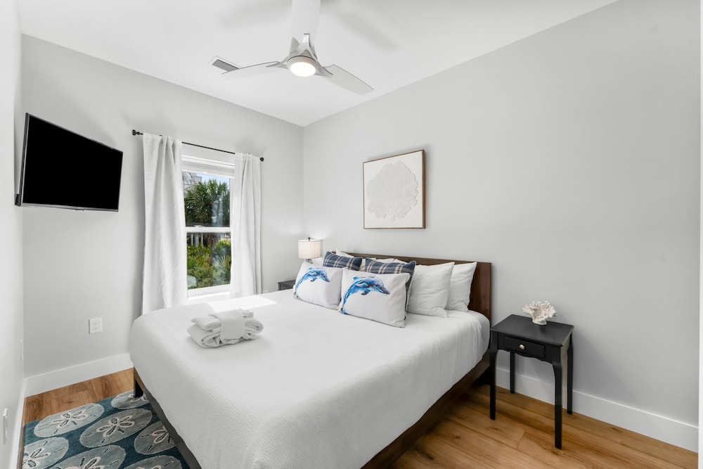 Cape Cottages by Panhandle Getaways