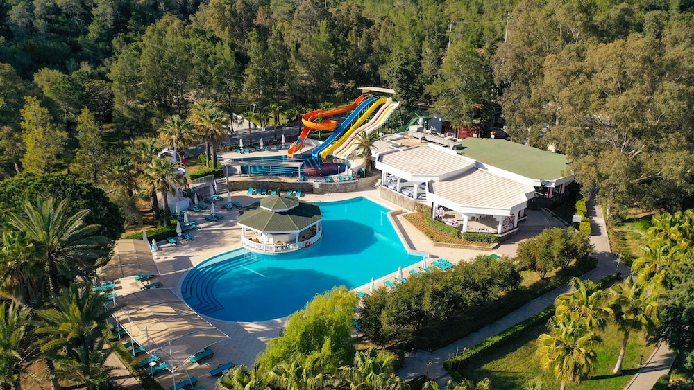 Green Bay Resort & Spa