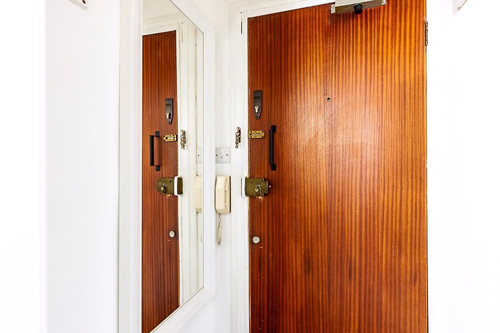 Elegant Knightsbridge Flat Near Harrods