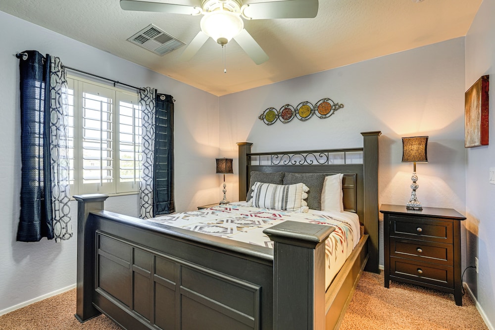 Spacious Family Oasis in Cave Creek!