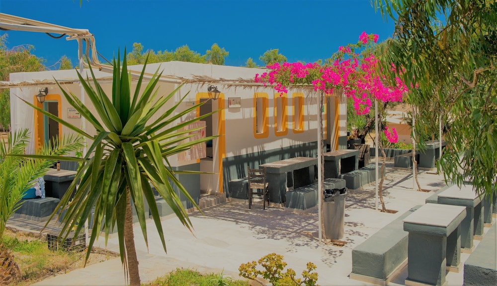 Santorini Camping & Hostel