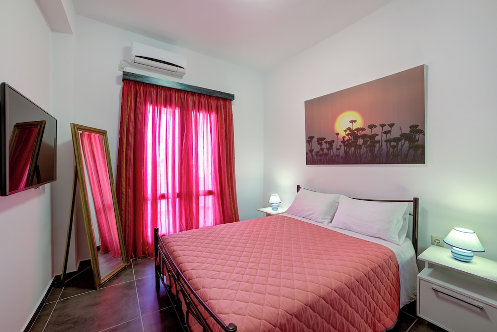 ADELPHI APARTMENTS