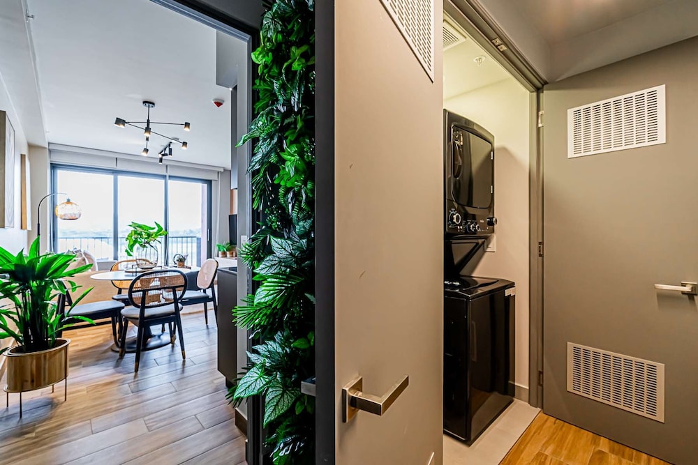 w Regal 1BR w Great Deco in Centriqo
