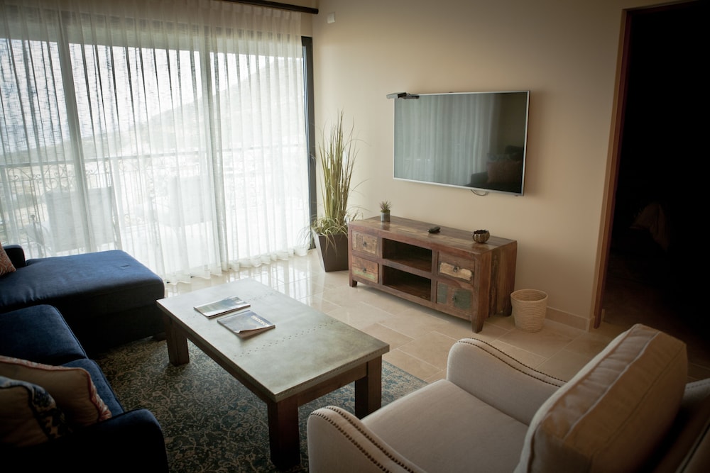 Quivira Los Cabos Condos & Homes - Vacation Rentals