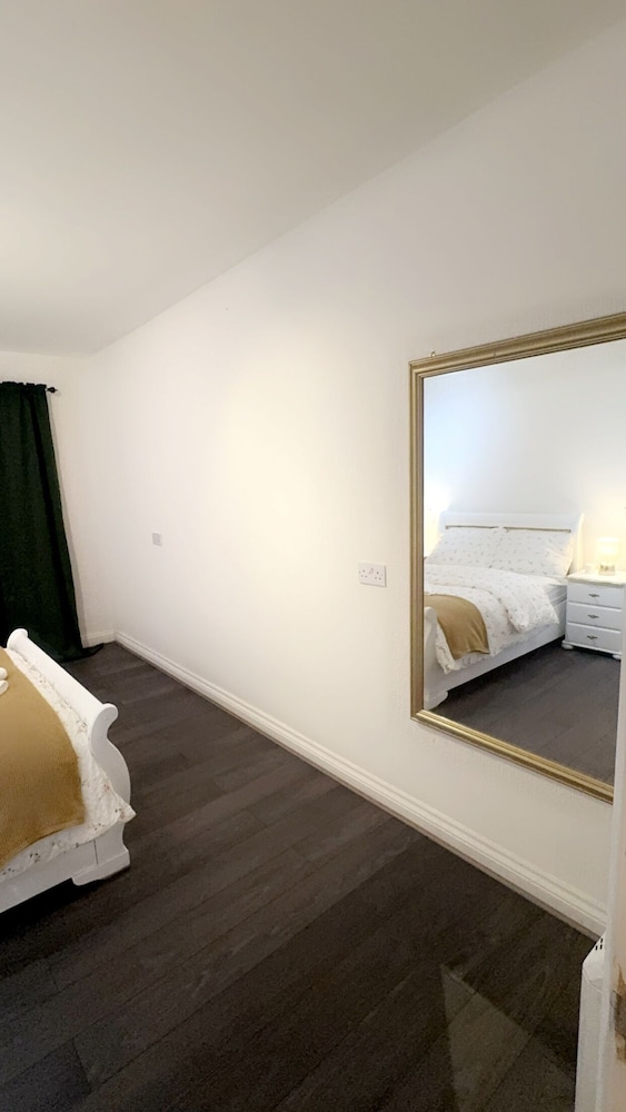 Birmingham Aprt- 2bdr- Sleeps4-close to City