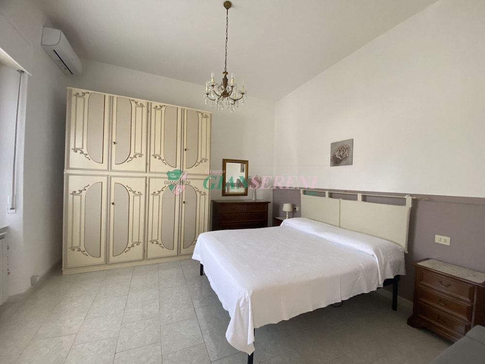 Via Biserno Post Office and Coop Area-rif Biserno