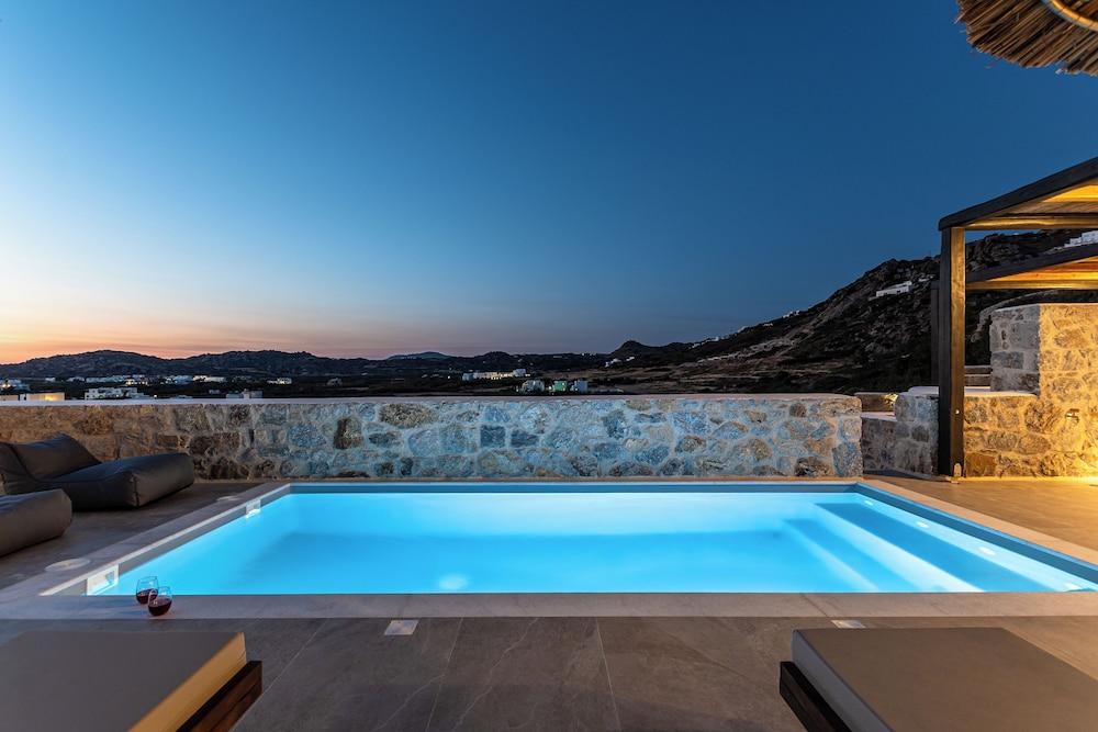 Lithia Exclusive Villas