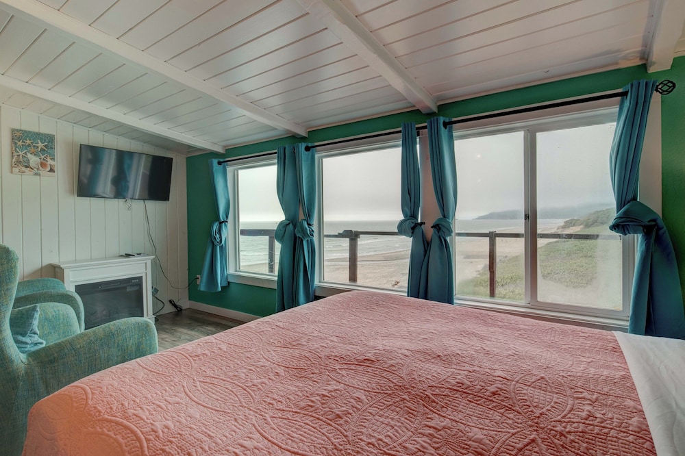 Moolack Shores Inn