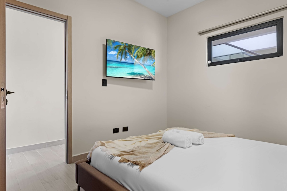 NOK Modern 1BR Apartment With Terrace in Vistacana