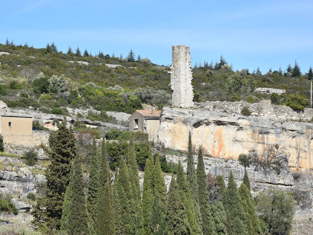 Cosy Holiday Home in Minerve With Garden