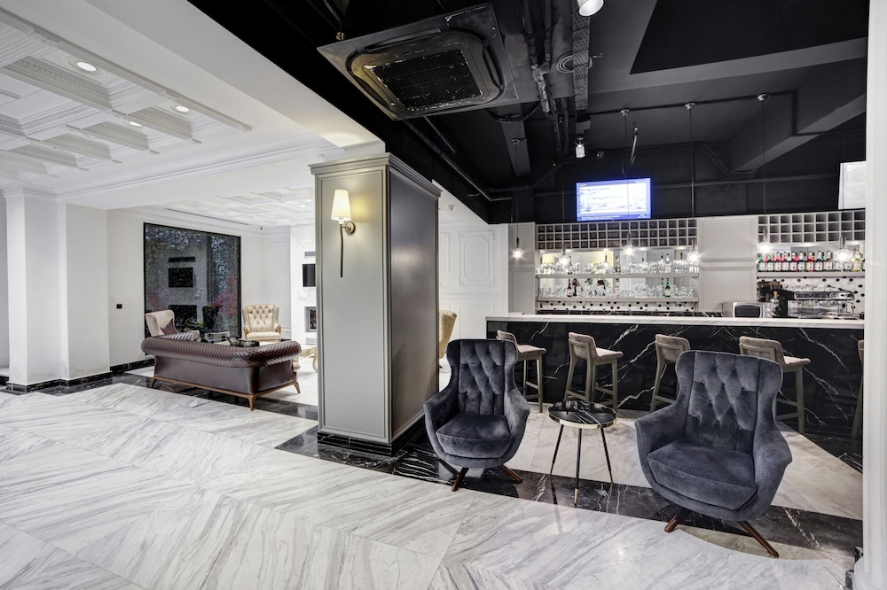 Beyaz Monarch Otel - Image 23