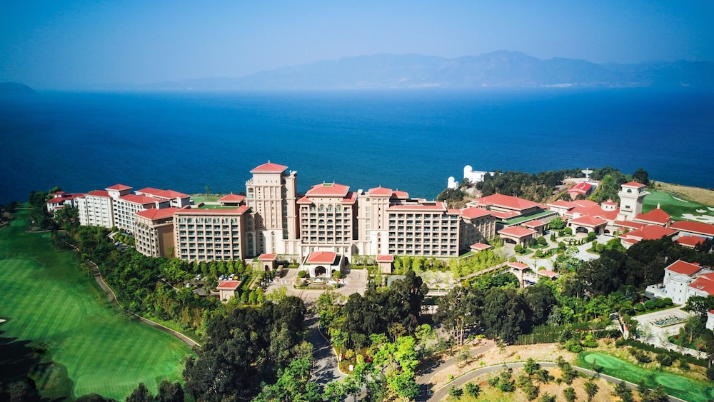 Hilton Yuxi Fuxian Lake