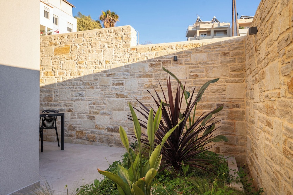 Dreta Suites Chania