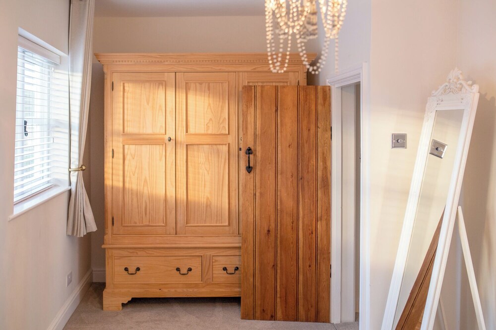 Charming 2 BD House in Tewkesbury Centre