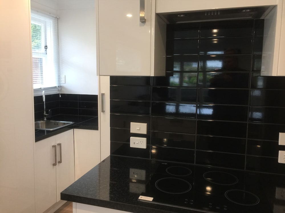 3 & 4 Bedroom Houses in Seaview Crescent