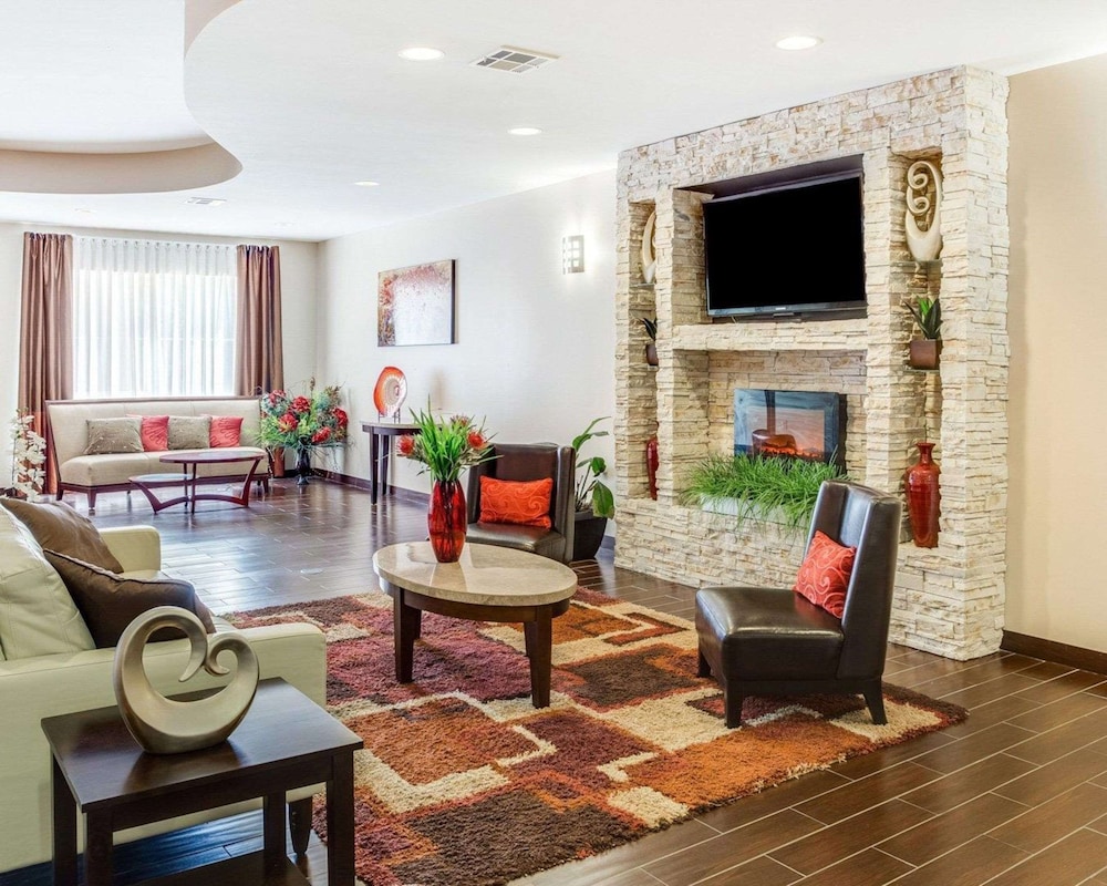 Comfort Suites Mandeville - Covington view 3