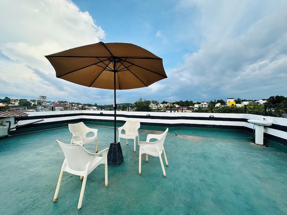 MCS Holiday Apartments