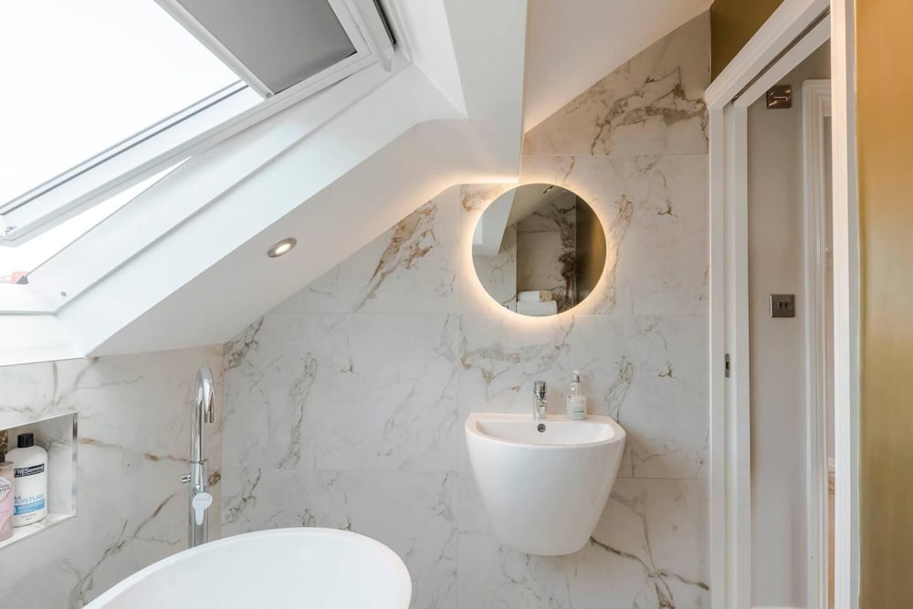 Stunning 3 bed Flat in the Heart of West Hampstead