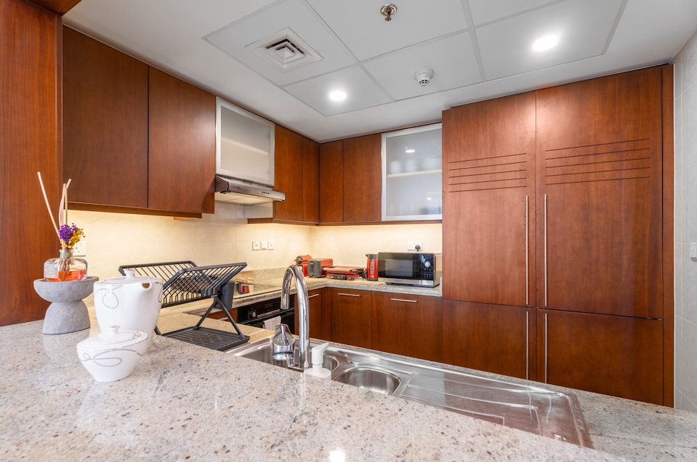 Nasma Luxury Stays - Standpoint Tower A