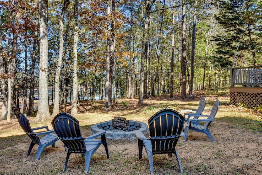 Waterfront Martin Home w/ Fire Pit & Large Deck