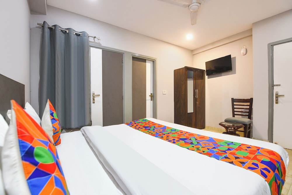 Fabhotel Dream Palace Ip Extension