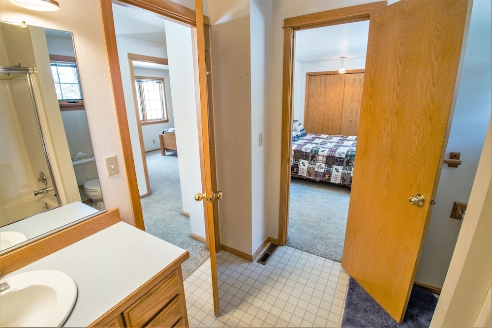 Mt Adams 6 2 Bedroom Home