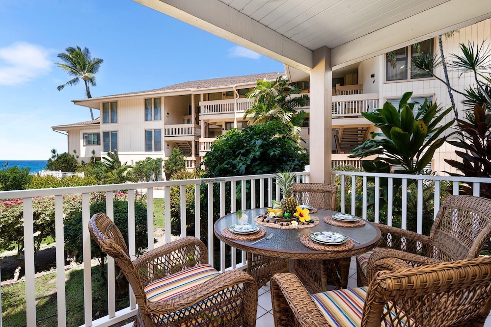 Ocean View - Pool & BBQ Area - Vrkcv