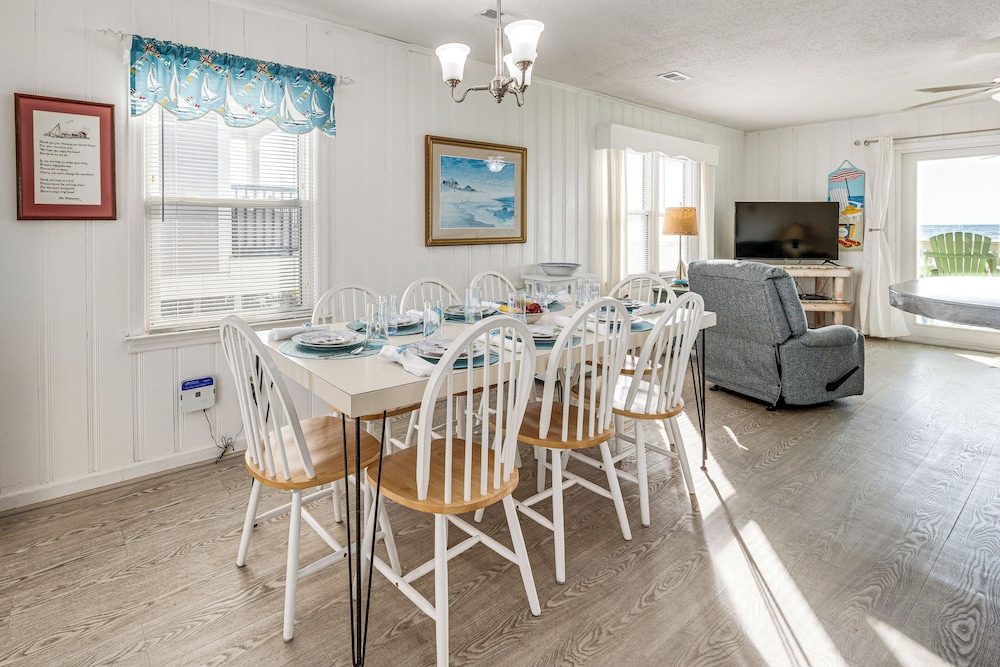Oceanfront Home w/ Deck & Views in Surfside Beach!