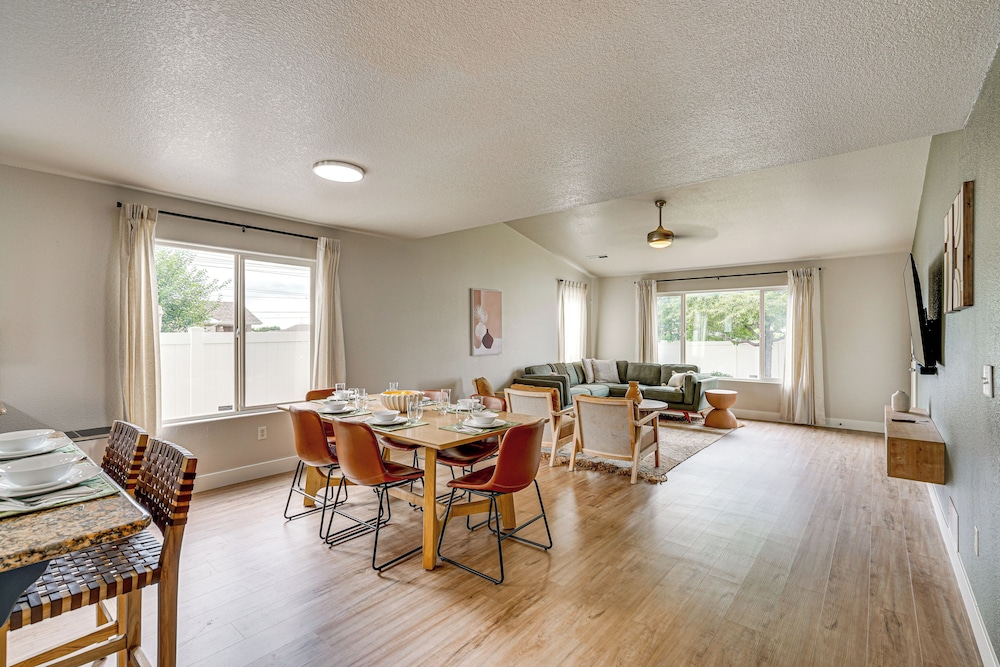 Family Home w/ Fenced Yard in Pueblo: 5 Mi to Dtwn