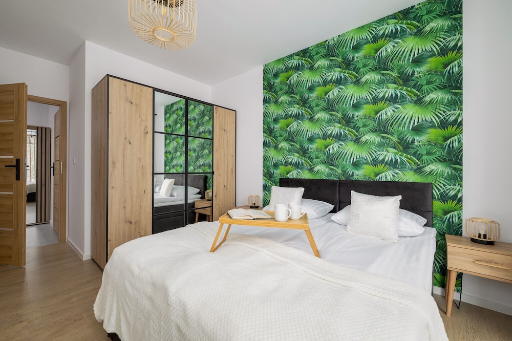 Apartament Otoczony Zielenią by Renters view 4