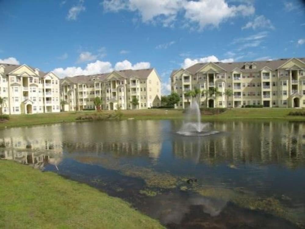 Cane Island Resort 2BR Condo Close to Attractions