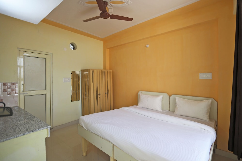 SPOT ON 48911 Sukhrali Residency - Property Image 1