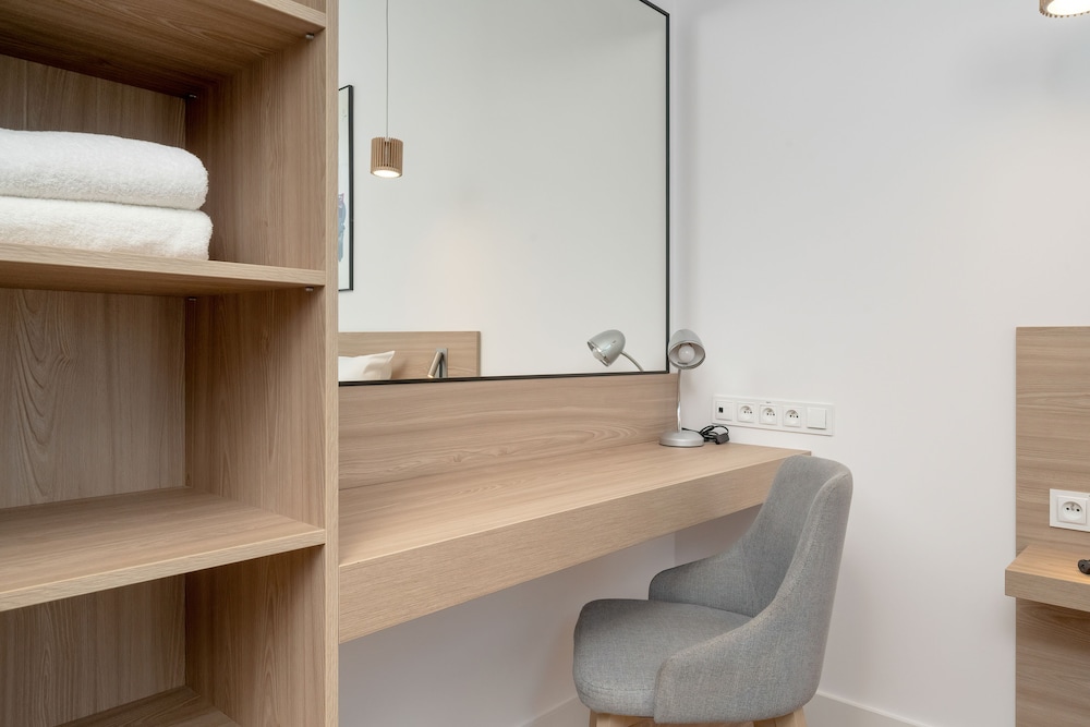 Cozy 1-bedroom Apartment by Renters