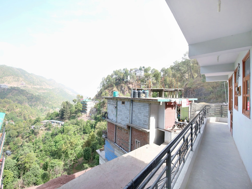 OYO 14048 Home Cozy Studio Nahan Kasauli view 3