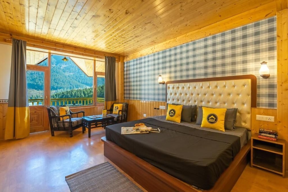 The Hosteller Manali, Old Manali